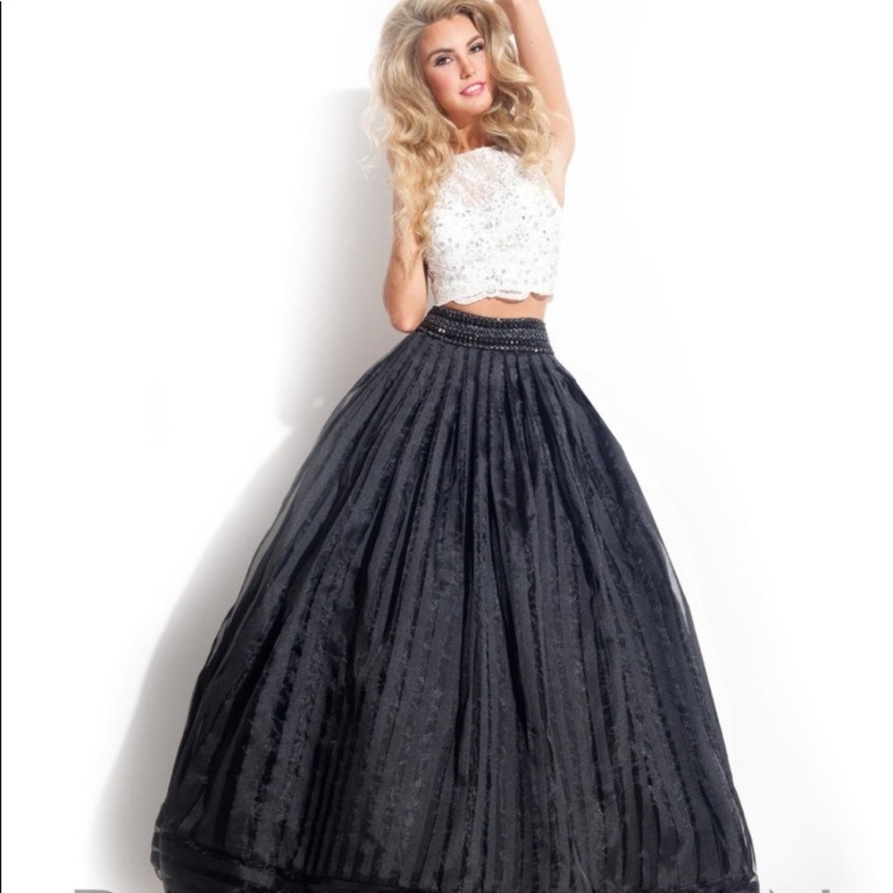 Rachel Allan - 2 piece dress